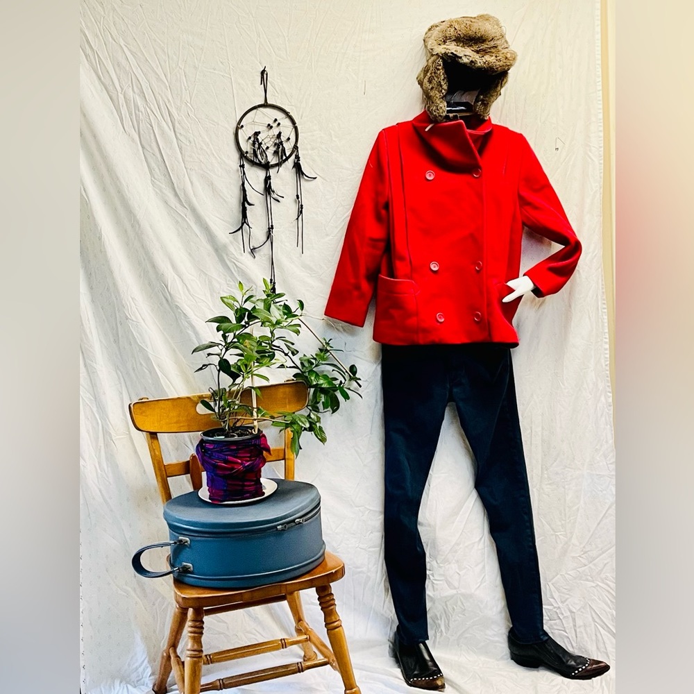 Vintage INTERNATIONAL Scene Red Pure New Wool Coat Women's Size 4